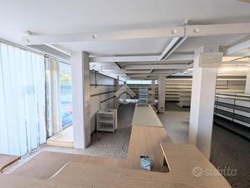 NEGOZIO A CORDIGNANO