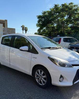 Yaris hibrid