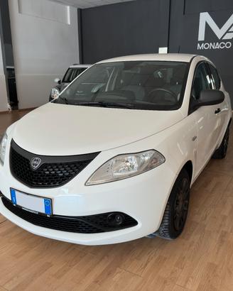 Lancia Ypsilon 1.0 FireFly Hybrid 70CV 2020