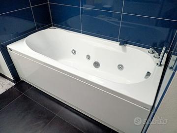 Vasca idromassaggio per interno
