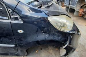 PEUGEOT 107 - PARAFANGO DESTRO