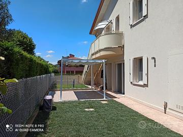 Appartamento al P.T. con giardino privato 