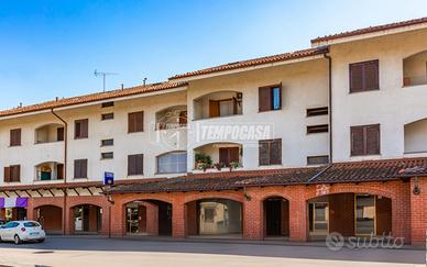 4 LOCALI con POSTO AUTO