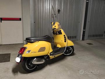 Vespa GTS 300 HPE Super