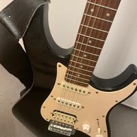 Chitarra elettrica YAMAHA eg112c