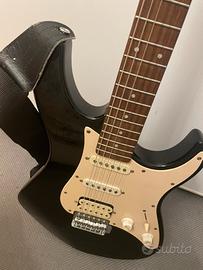 Chitarra elettrica YAMAHA eg112c