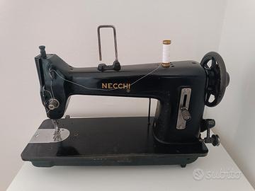 Necchi macchina da cucire anni '60