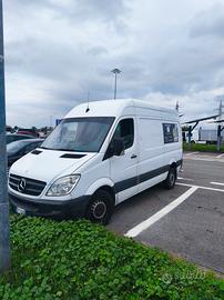 Mercedes Benz sprinter 
