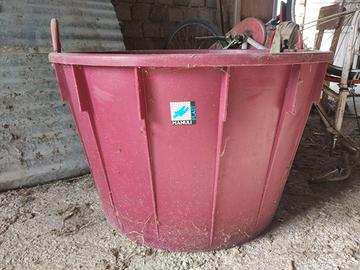 Tino in plastica con manici 200 litri