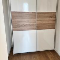 Armadio vestiti ante scorrevoli