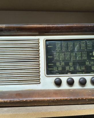 Radio epoca  Magnadyne SV37