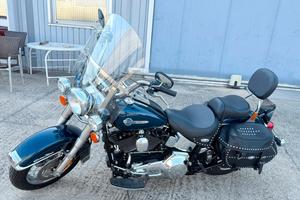 MOTO HARLEY-DAVIDSON