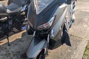 Scooter Yamaha X-Max 400