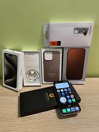 Apple iPhone 15 Pro Max 256GB COME NUOVO + CORREDO