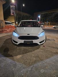FORD FOCUS 1.5 TDCI BERLINA