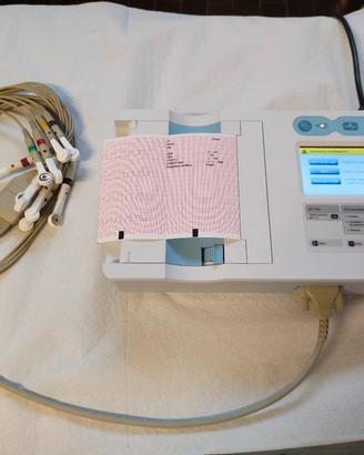 Elettrocardiografo ECG Welch-Allyn 