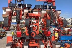 Seminatrice kuhn 8 file