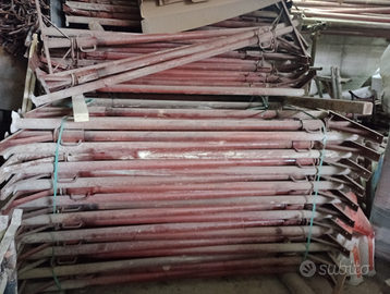 Puntelli metallici per cemento armato