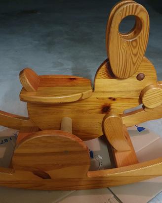 Cavallo a dondolo legno massello forma coniglio