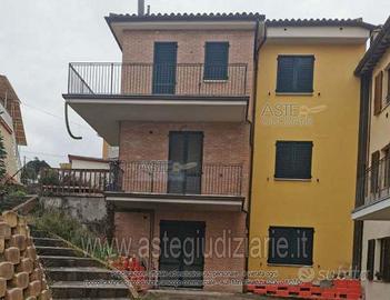 Appartamento Cerreto d'Esi [A4359295]