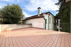 3 LOCALI A PADOVA