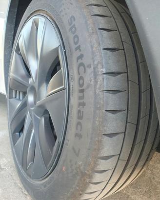 Pneumatici Continental 255 45 19