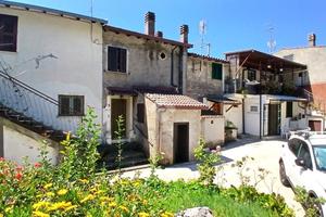 3 LOCALI A SERRONE