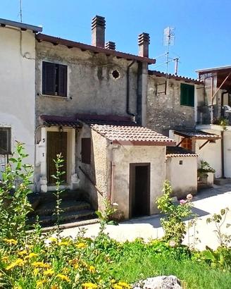 3 LOCALI A SERRONE