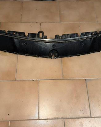 SUPPORTO PARAURTI E GRIGLIA MERCEDES CLA X117 2017