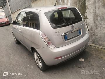lancia Ypsilon 1'3 multijet