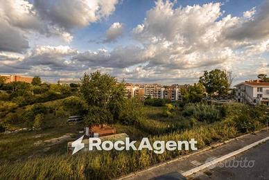 Villa di 167 m² con 4 locali e box auto a Roma