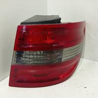 STOP FANALE POSTERIORE DESTRO MERCEDES Classe B W2