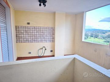 Trilocale con p.auto ed ascensore ultimo piano