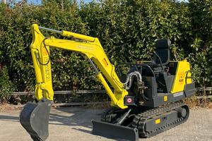 E02 Escavatore 13 q Yanmar B12