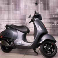 Vespa 300 gts 2017 solo pezzi di ricambio e motore