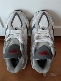 Sneakers bianche, grigie e tortora 