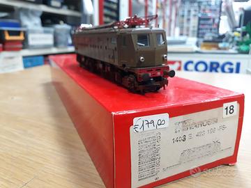 Locomotiva Rivarossi 1403 E428 196 FS H0
