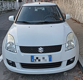 Suzuki Swift (2010) benzina