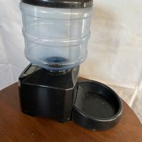 Distributore Automatico Mangime per Cani e Gatti