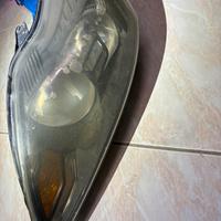 Fari ford focus ricambiabili dal 2008 al 2011