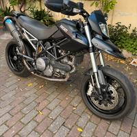 Hypermotard 796