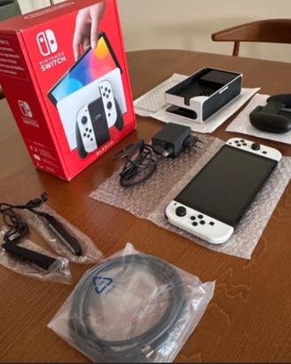 Nintendo Switch OLED versione JAP
