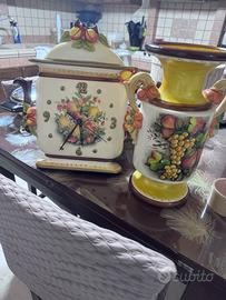 Orologio e vaso