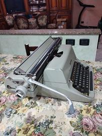 MACCHINA  DA SCRIVERE 