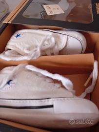 scarpe bianche in tela