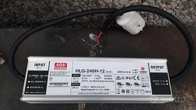 Trasformatori 220/12 volts