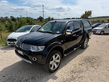 Mitsubishi L200 Gancio Traino Perfetto Full Option
