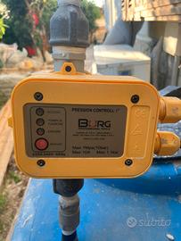 Serbatoio acqua e motorino