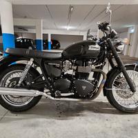 Triumph Bonneville T100 Black