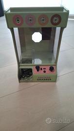 Arcade grabber